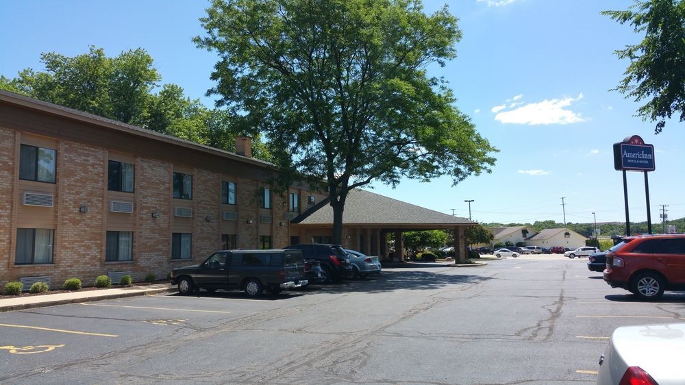 Americinn And Suites By Wyndham Delafield-Waukesha-Milwaukee Exterior foto